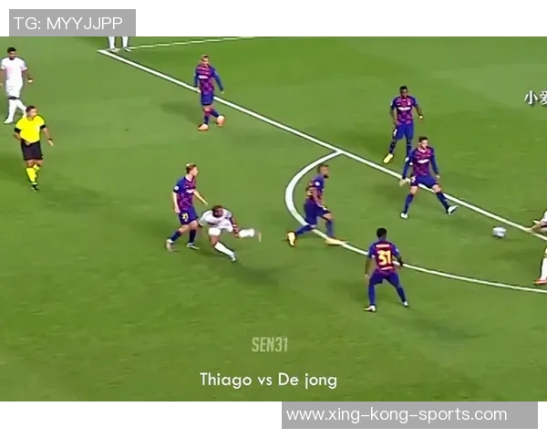 足球场上的球星对位解析:谁是赛场上的关键对决与优势差距 足球场上的球星对位解析:谁是赛场上的关键对决与优势差距